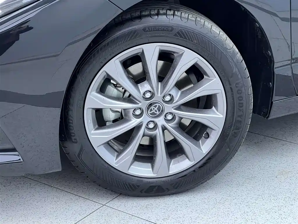 Toyota Avalon 2024 2.0L Entry