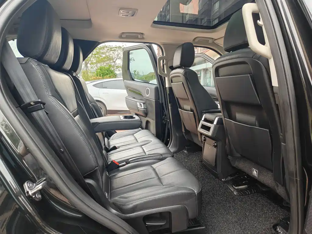 Land Rover Discovery 2017 3.0 SC V6 SE