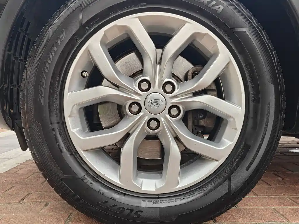 Land Rover Discovery 2017 3.0 SC V6 SE