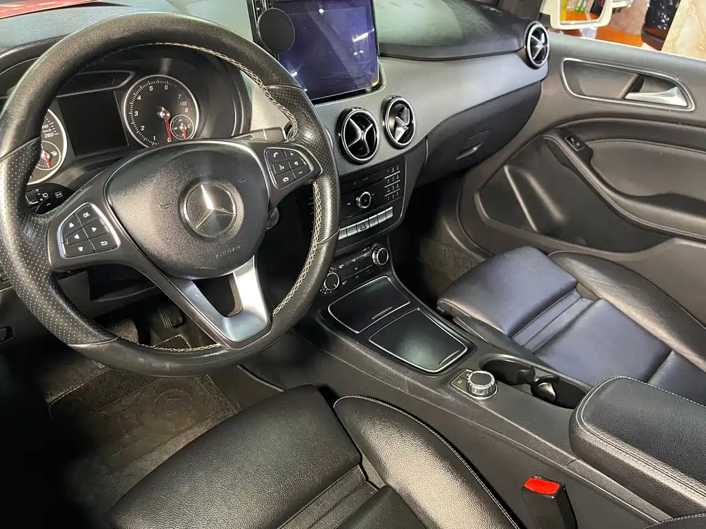 Mercedes-Benz B-Class 2017 B 200 Dynamic