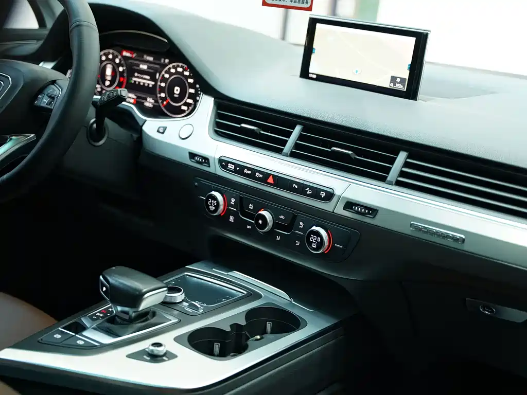 Audi Q7 2016 40 TFSI S line Sport