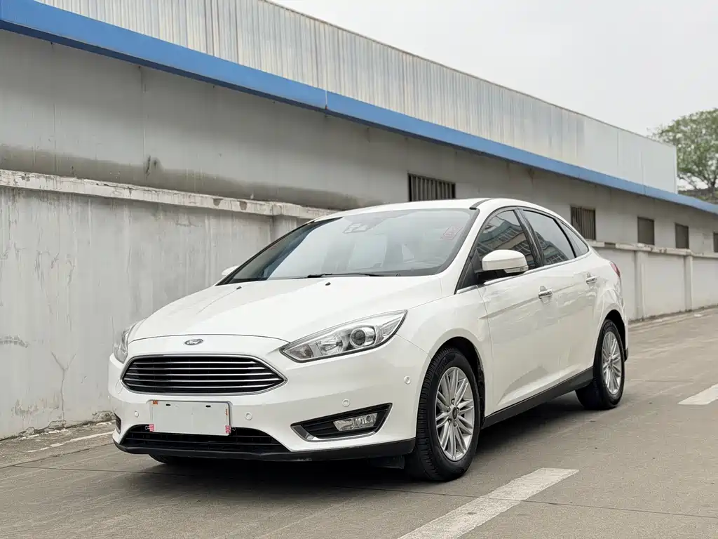 Ford Focus 2017 Sedan EcoBoost 180 Automatic Flagship
