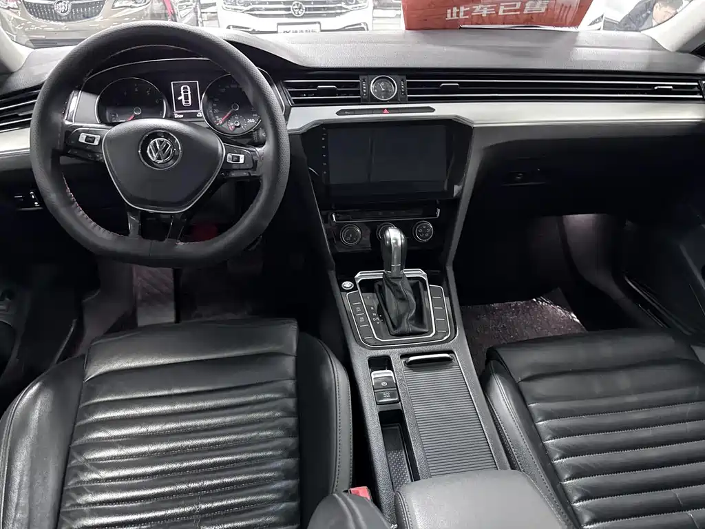 Magotan 2018 330TSI DSG Leading Edition