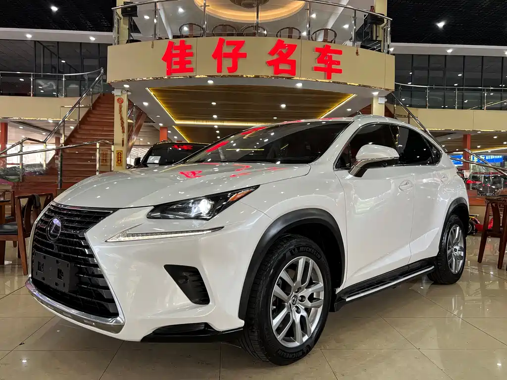 Lexus NX 300 AWD F Sport 2017