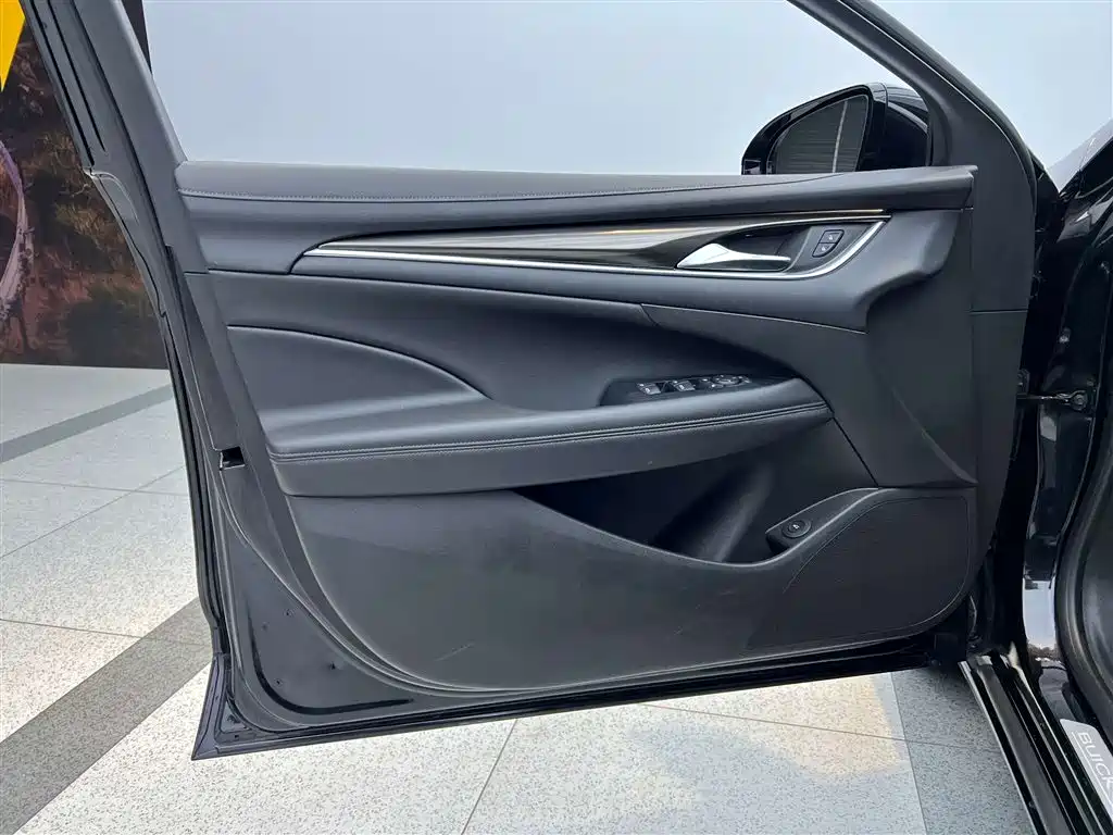 2022 Buick LaCrosse 652T Luxury