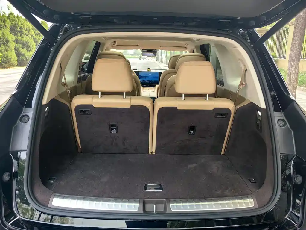 AITO M8 2025 EREV Ultra 53.4kWh 6-Seater 192-Line LiDAR