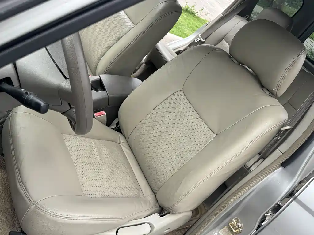 Nissan Paladin 2004 2.4L 4WD Luxury Edition