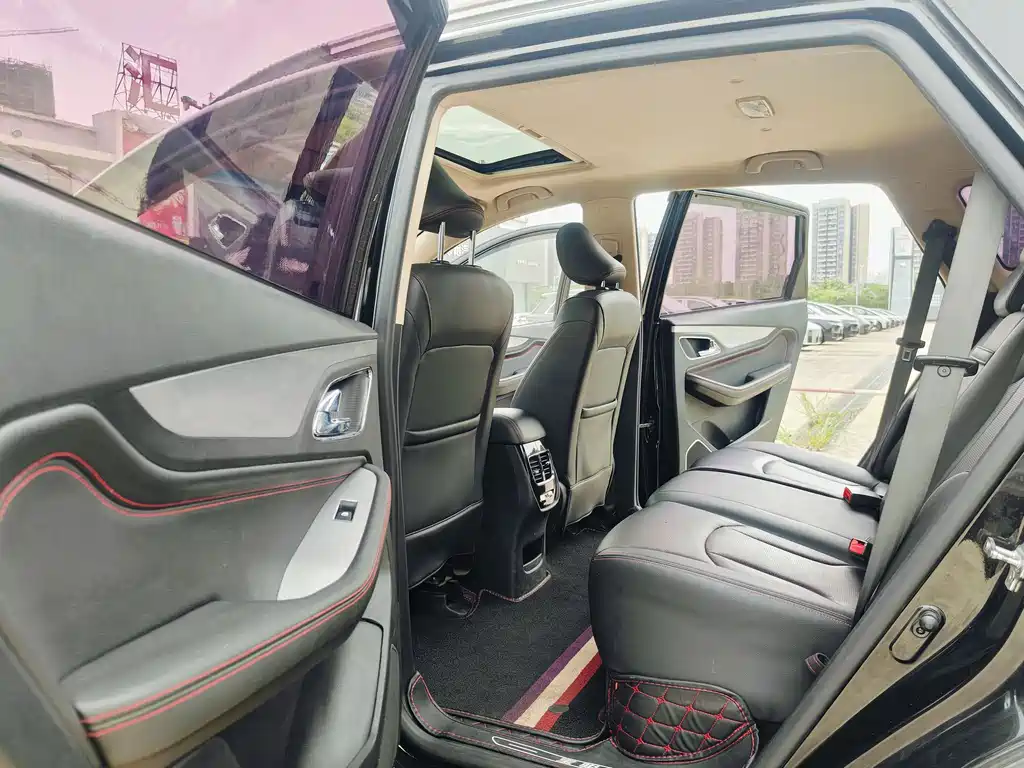 Baojun 560 2016 1.5T Manual Luxury