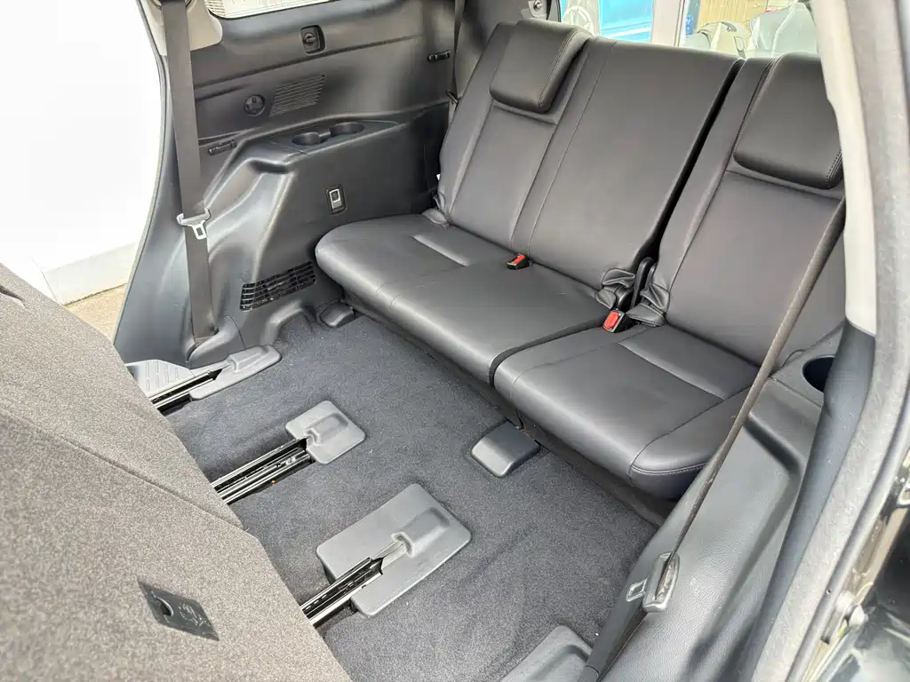 Toyota Highlander 2018 2.0T AWD Luxury Edition 7-Seater China V