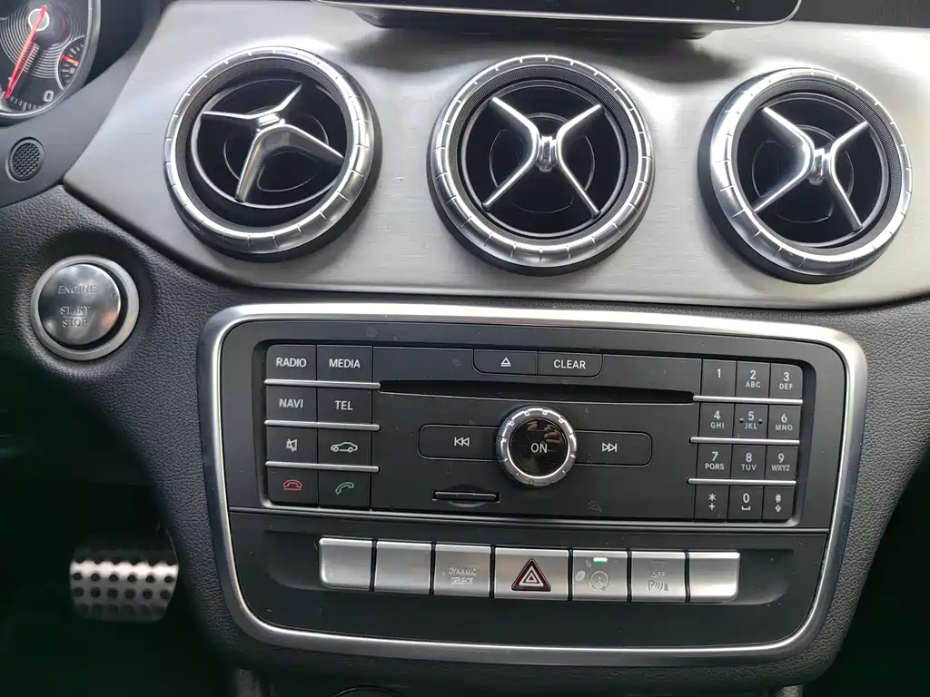 Mercedes-Benz CLA 2017 CLA 220 4MATIC