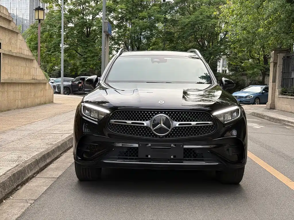 Mercedes-Benz GLC 260 L 4MATIC Luxury 7-Seater (2023 Facelift)