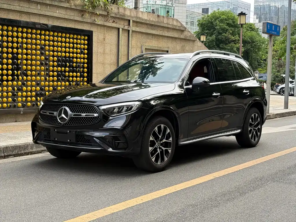 Mercedes-Benz GLC 260 L 4MATIC Luxury 7-Seater (2023 Facelift)