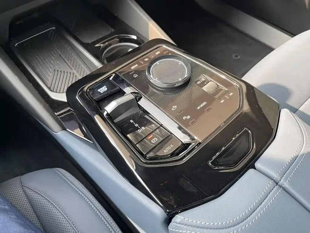 BMW i5 2024 eDrive 35L Exclusive M Sport Package