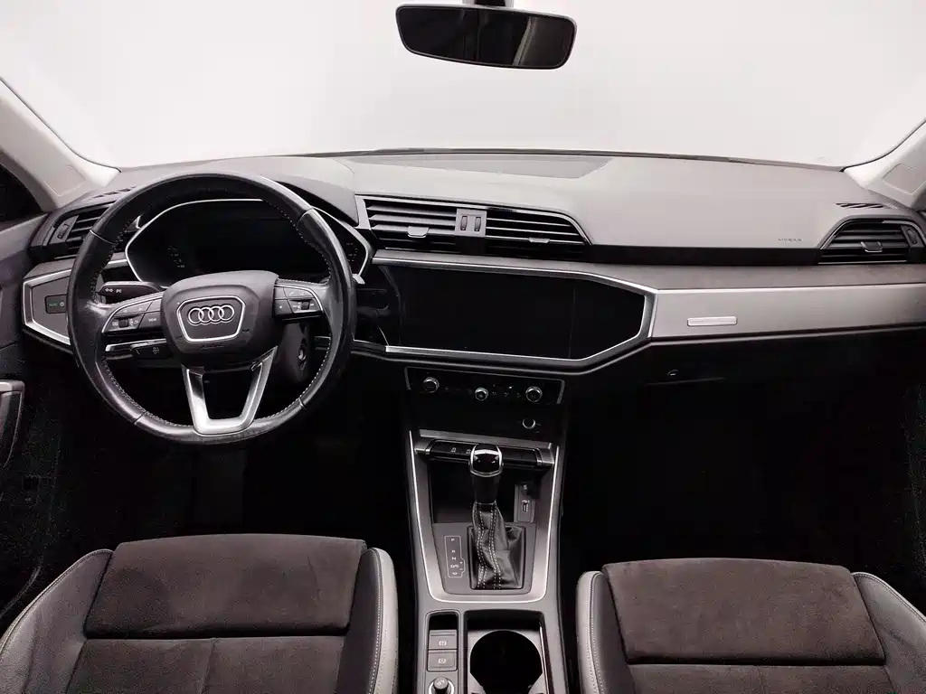 Audi Q3 2021 35 TFSI Entry Dynamic