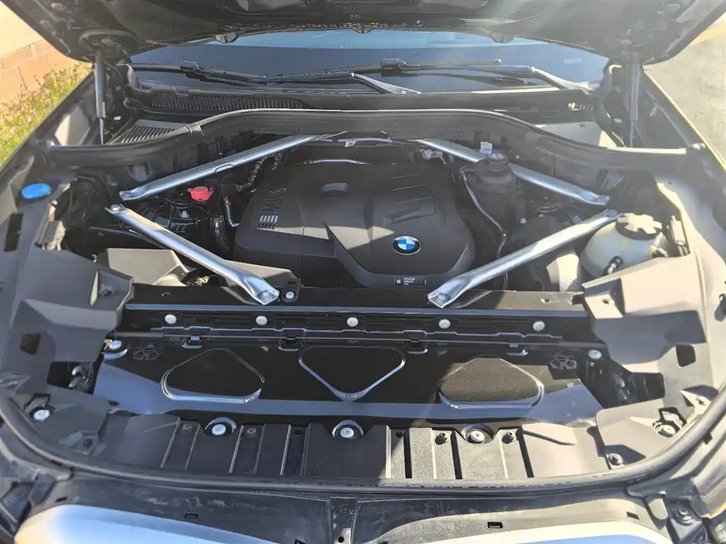 BMW X5 2023 xDrive 30Li Premium M Sport Package