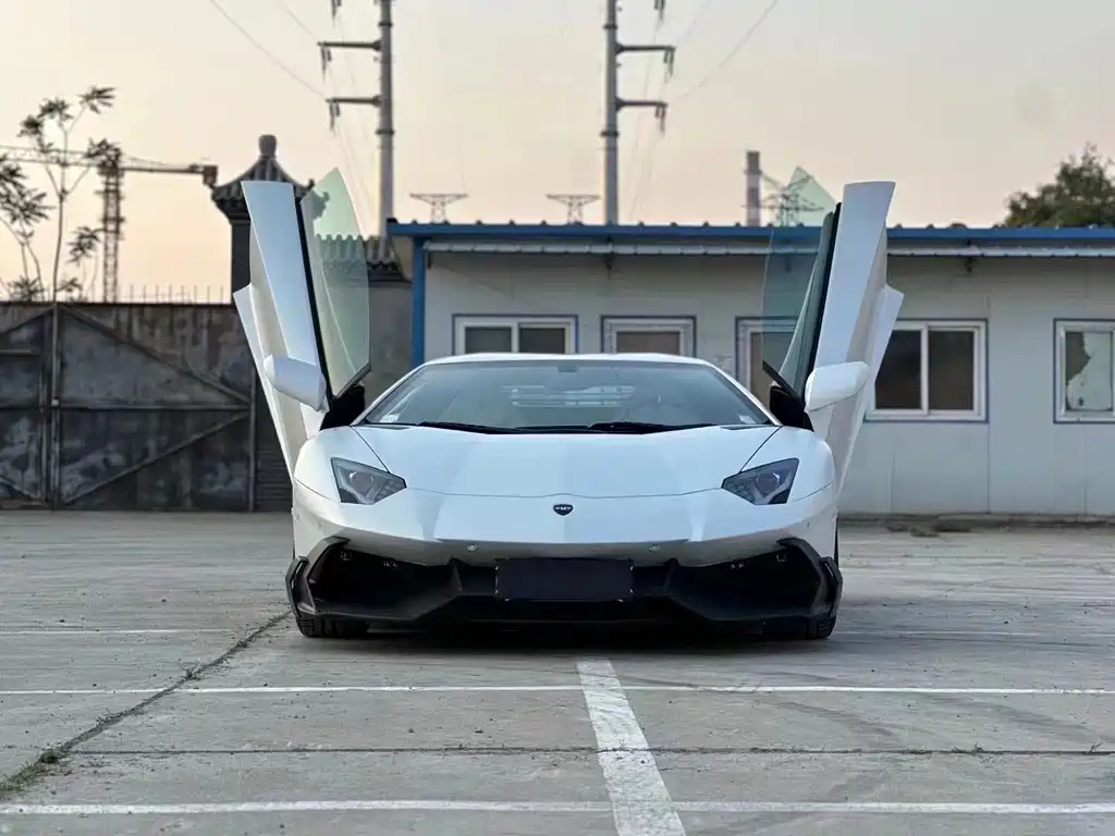 Aventador 2011 LP 700-4