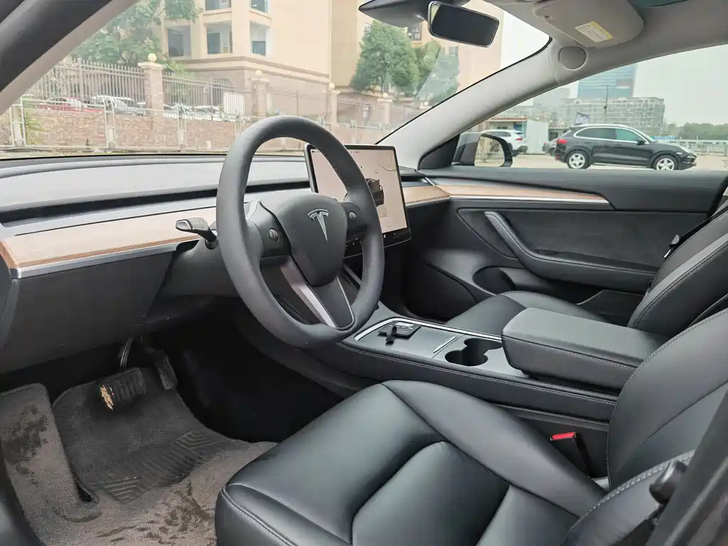 Tesla Model 3 2022 Rear-Wheel Drive