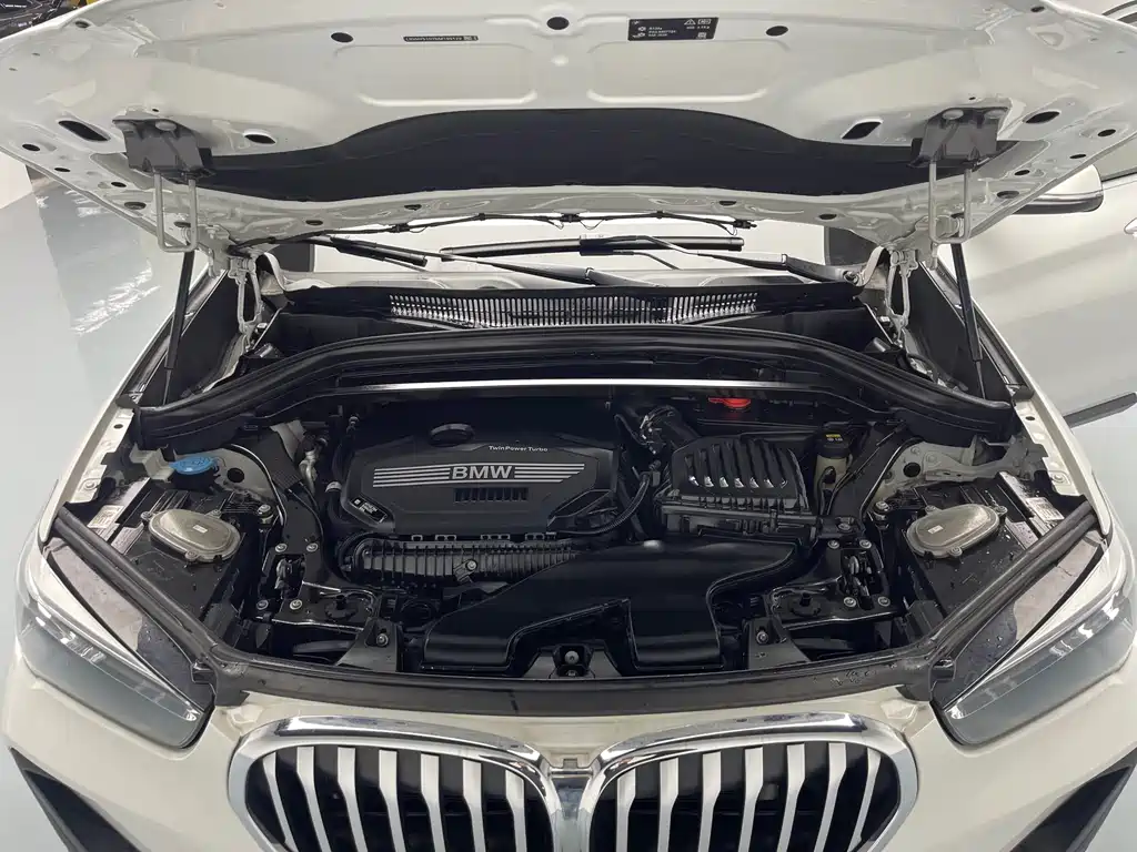 BMW X1 2021 sDrive25Li Leading Edition