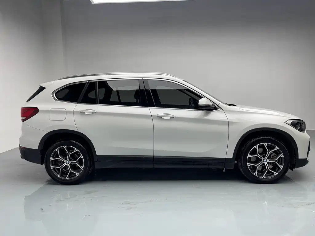 BMW X1 2021 sDrive25Li Leading Edition
