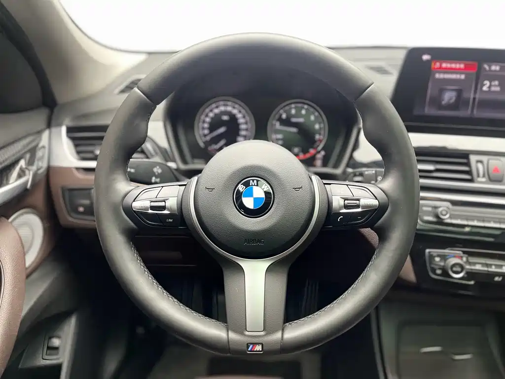 BMW X1 2021 sDrive25Li Leading Edition