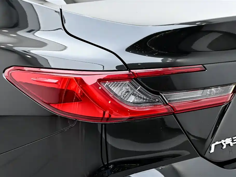 Camry 2024 2.0G Premium Edition