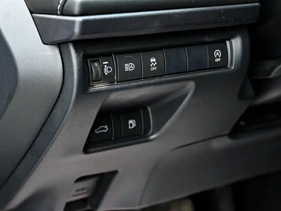 Camry 2024 2.0G Premium Edition