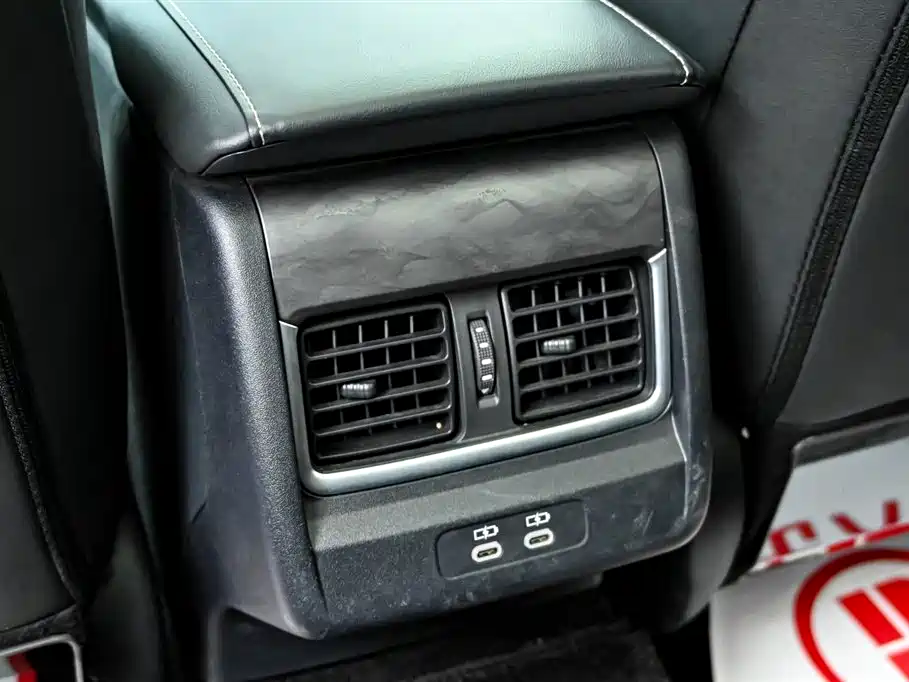 Camry 2024 2.0G Premium Edition