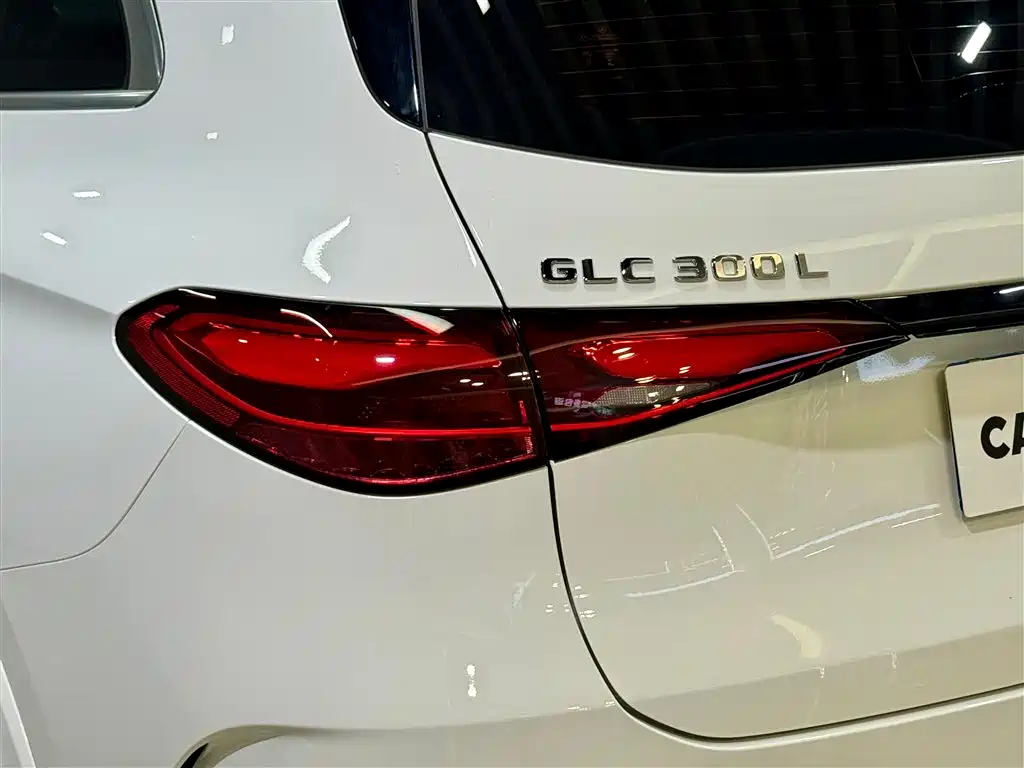 Mercedes-Benz GLC 300 L 4MATIC