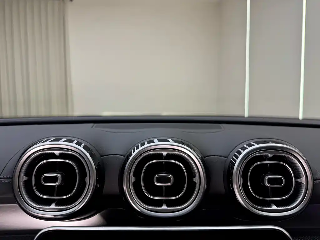 Mercedes-Benz C-Class 2024 Facelift C 260 L皓夜 Sport Edition