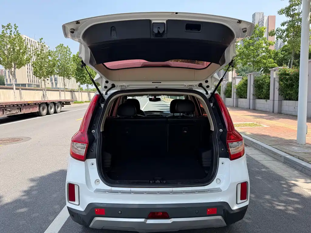 Geely Vision X6 2016 1.3T CVT Luxury