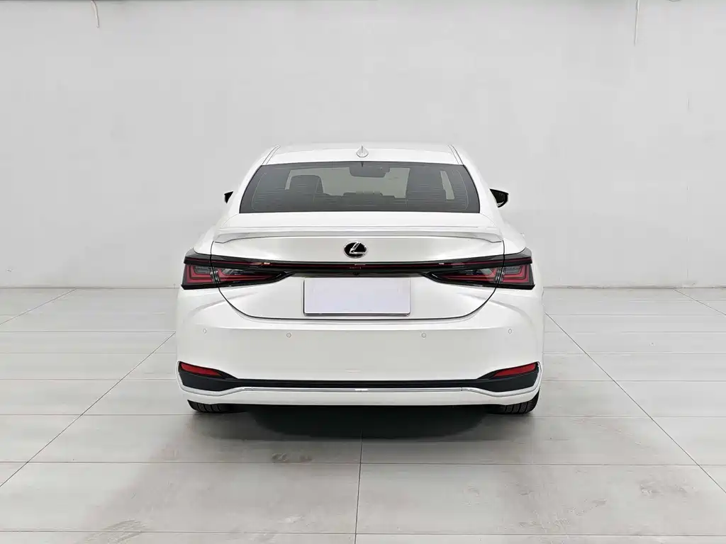 Lexus ES 2025 200 Premium Edition