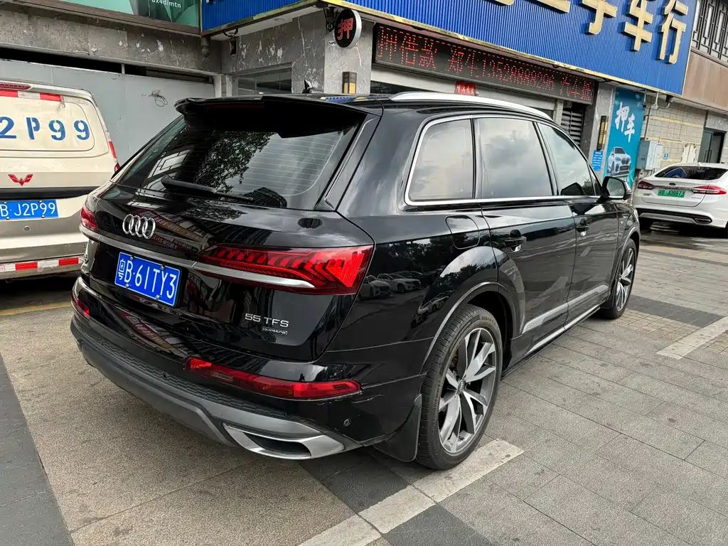 Audi Q7 2020 55 TFSI quattro Black Warrior Edition