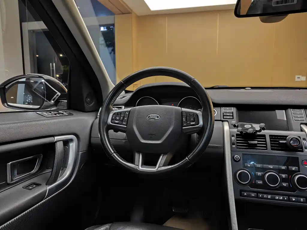 Land Rover Discovery Sport 2017 2.0T HSE