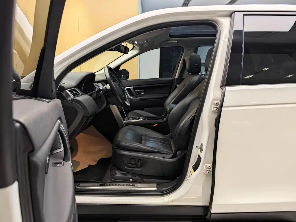 Land Rover Discovery Sport 2017 2.0T HSE