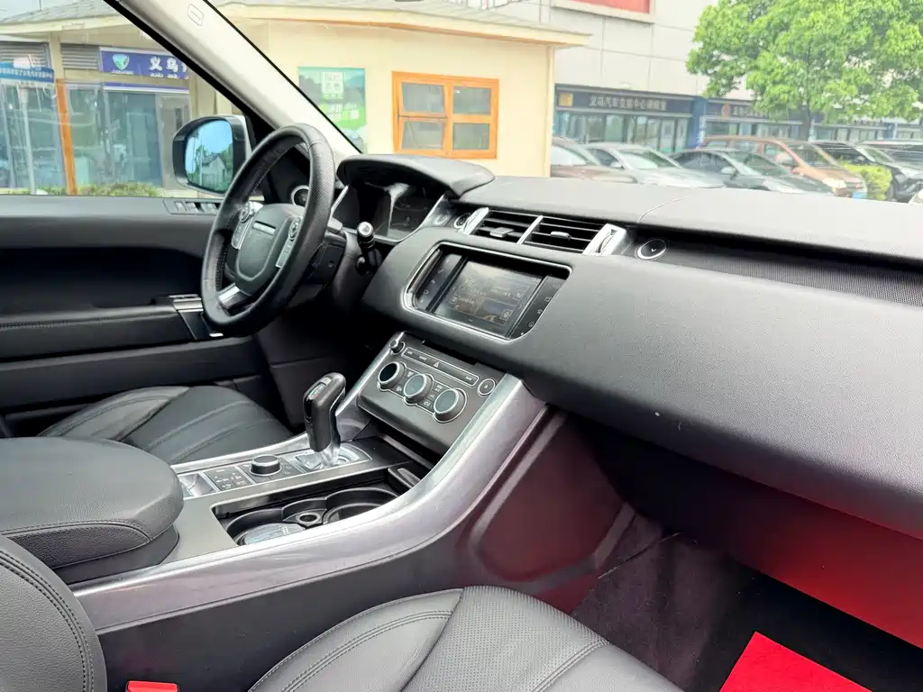 Range Rover Sport 2016 3.0 SC V6 SE
