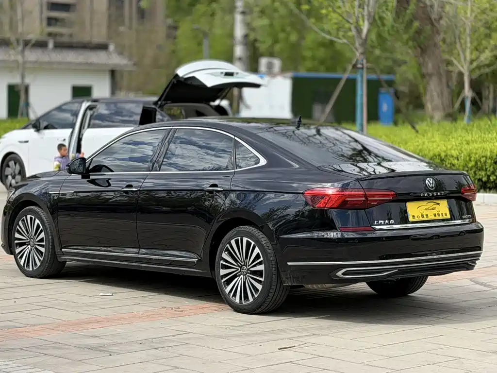 Passat 2021 380TSI Prestige Edition