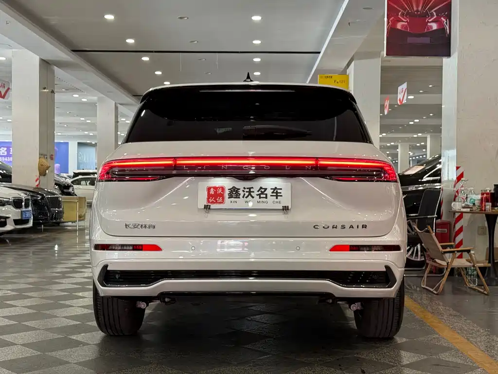 Lincoln Corsair 2024 1.5T FWD Premium Hybrid Edition