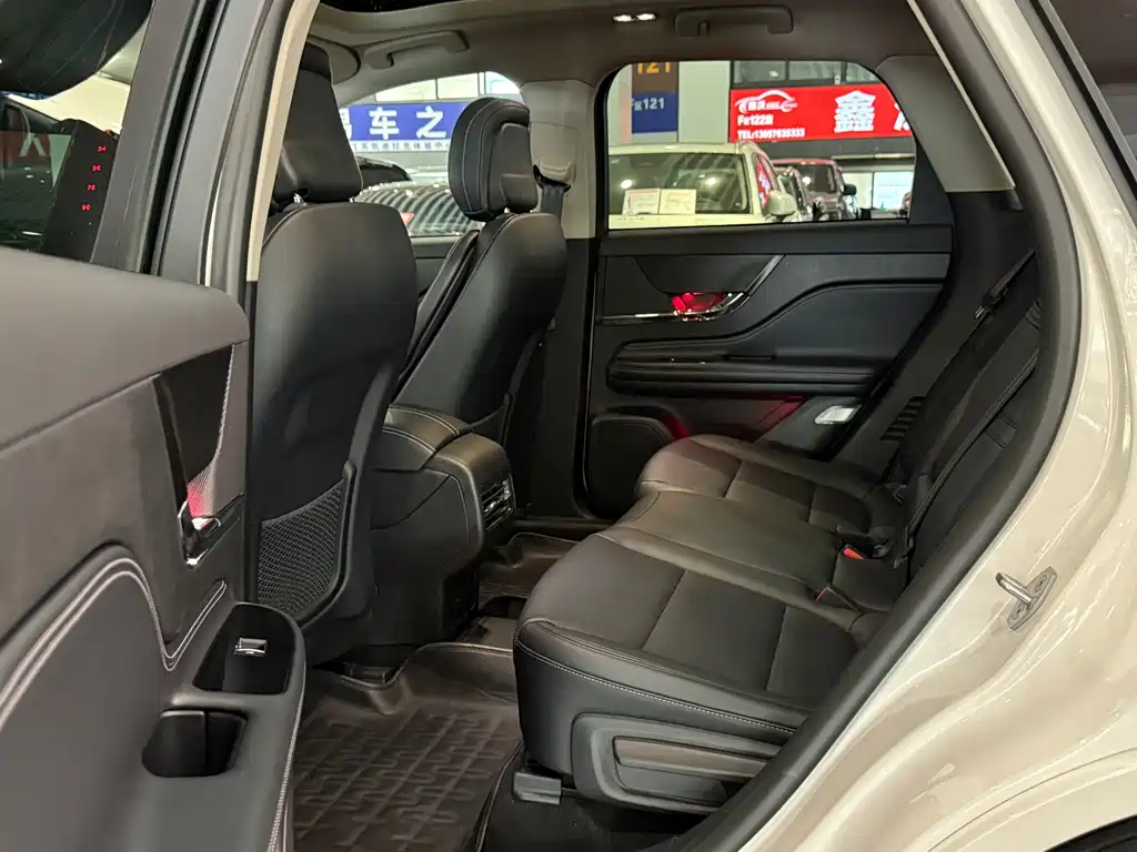 Lincoln Corsair 2024 1.5T FWD Premium Hybrid Edition