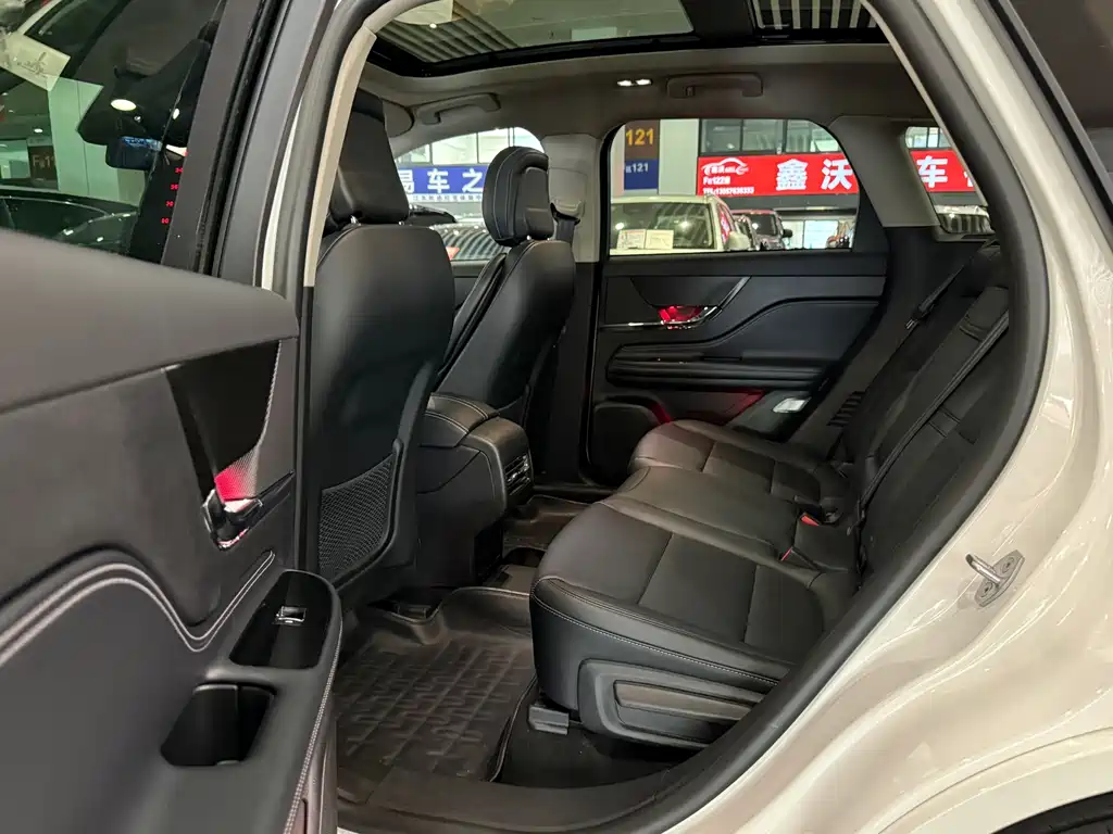 Lincoln Corsair 2024 1.5T FWD Premium Hybrid Edition