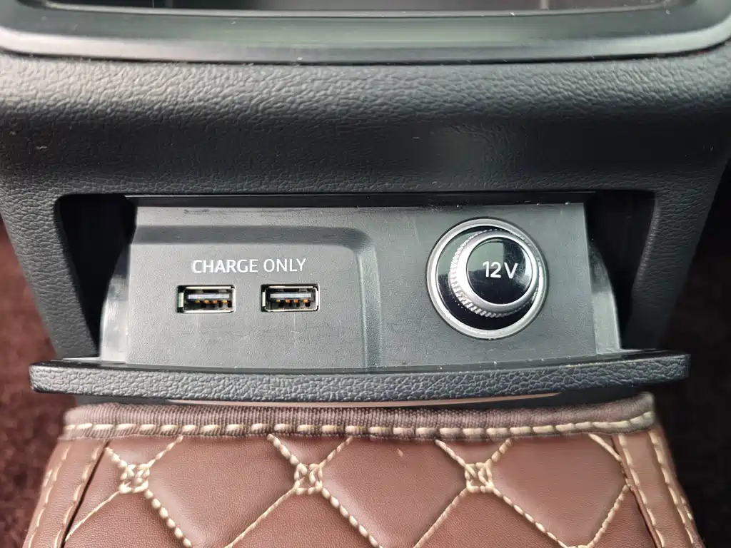 Audi A4L 2019 40 TFSI Entry Edition China VI