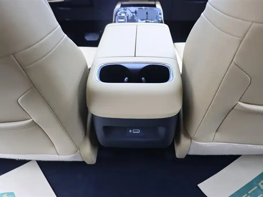 GAC Trumpchi E8 PHEV 2025 150km PRO+