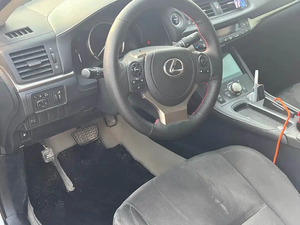 Lexus CT 200h Elite Monotone