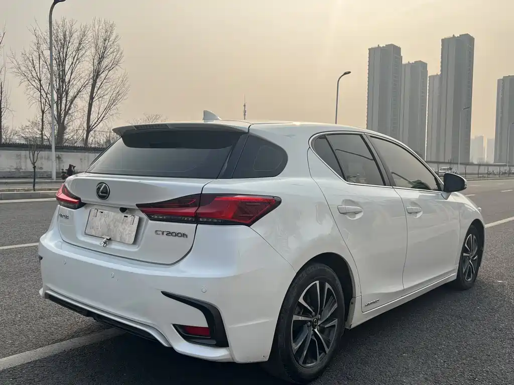 Lexus CT 200h Elite Monotone