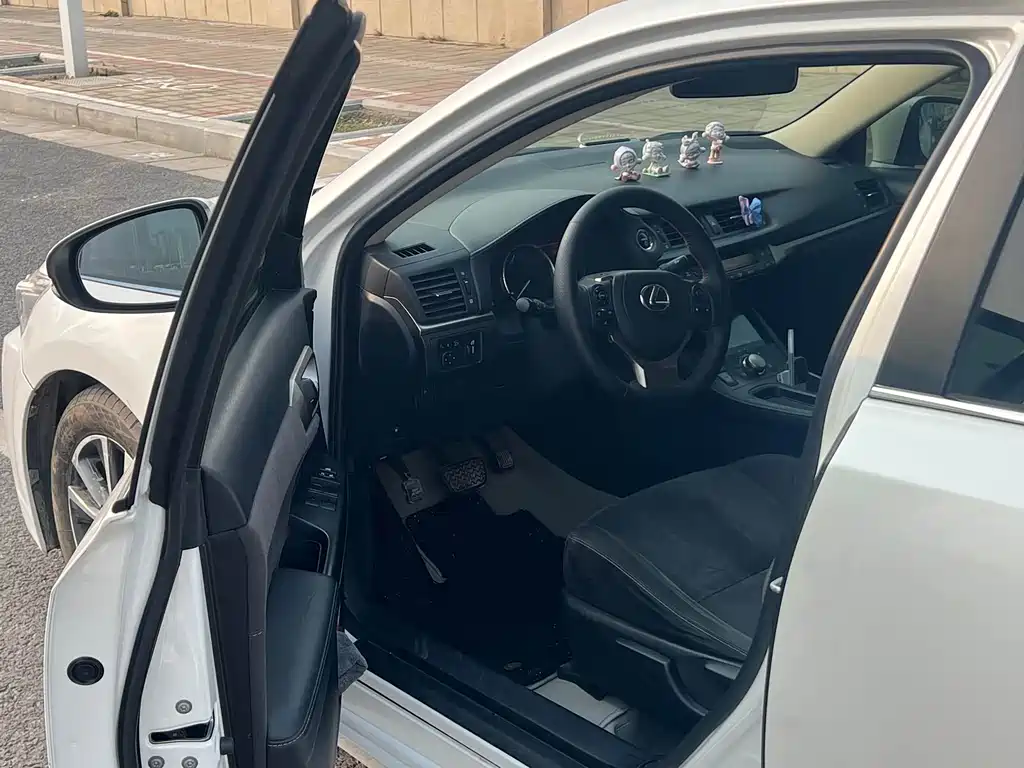 Lexus CT 200h Elite Monotone