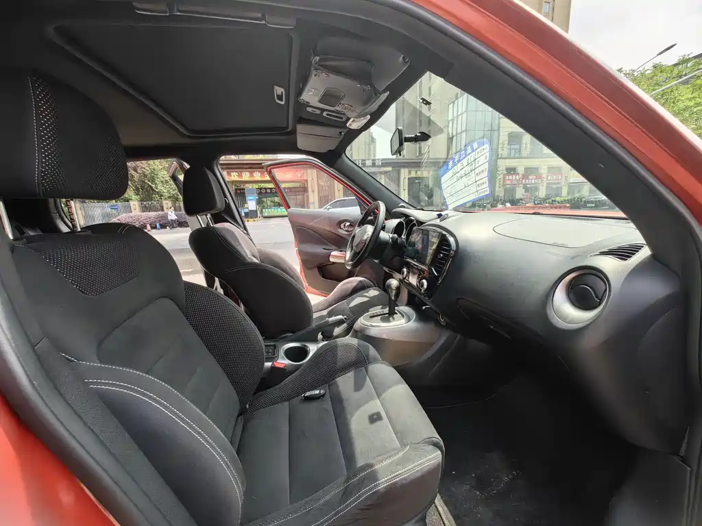 Infiniti ESQ 2014 1.6L