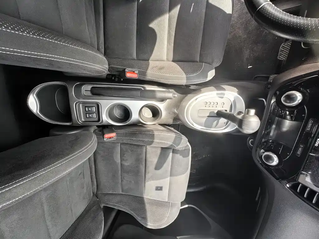 Infiniti ESQ 2014 1.6L