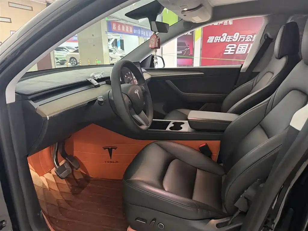 Model Y 2022 Rear-Wheel Drive