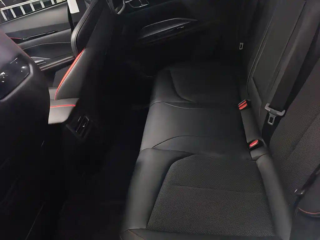 Changan Oshan Z6 1.5T DCT Smart Enjoyment