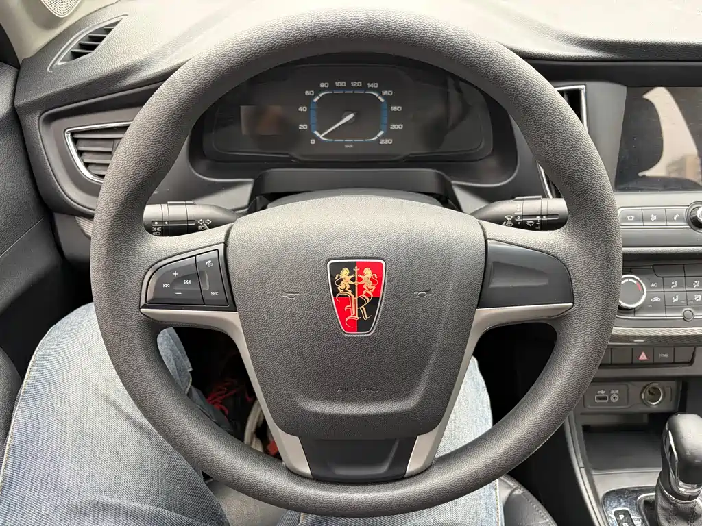Roewe 360 2015 1.5L Automatic Luxury Edition