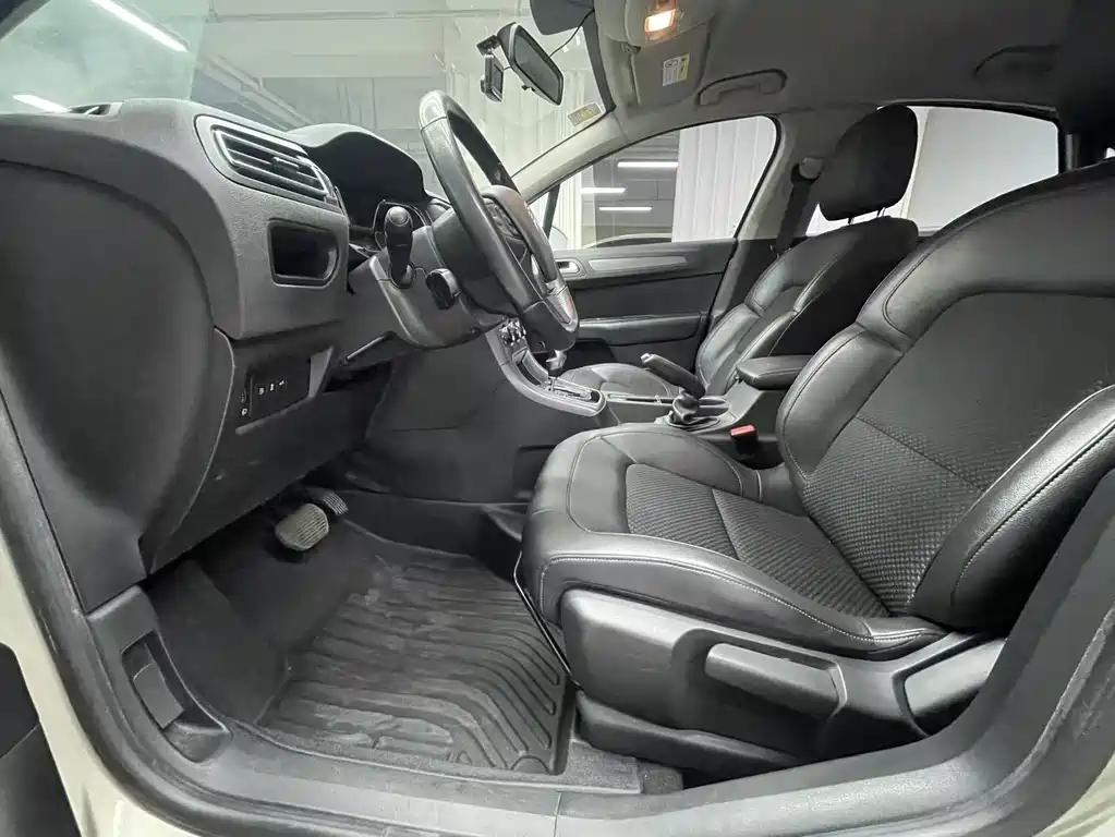 Citroën C4 2016 1.6L Automatic Luxury Edition